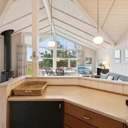 Сasa de vacaciones Hjalmine - 225m From The Sea By Interhome